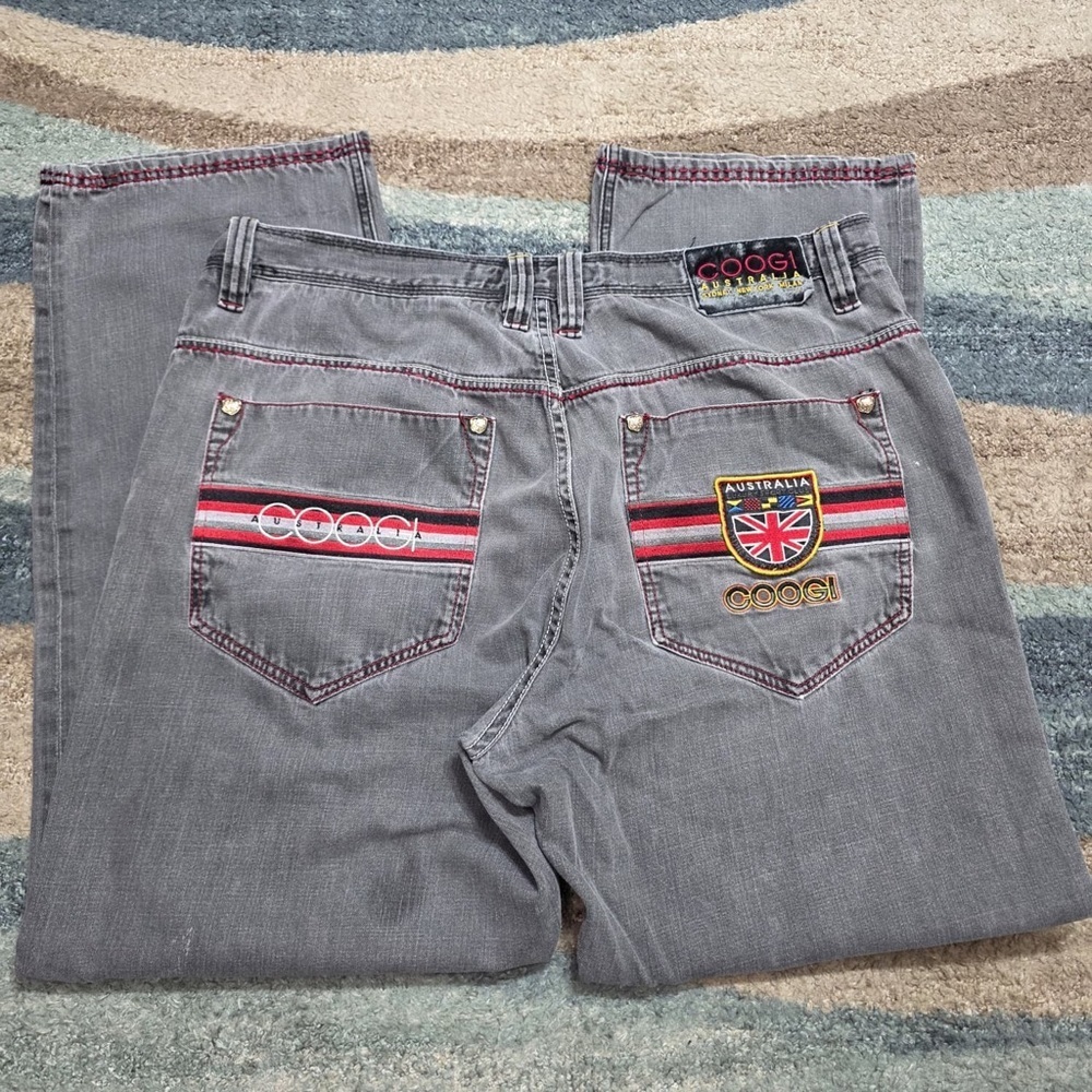 Coogi Australia Jeans W42 L35 Gray Baggy Embroidered Back Pockets Red Stitch